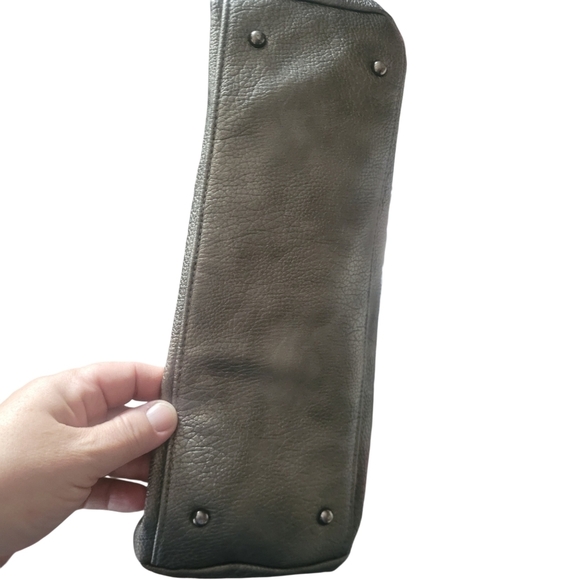 Steve Madden Silver Gray Purse - Picture 3 of 6